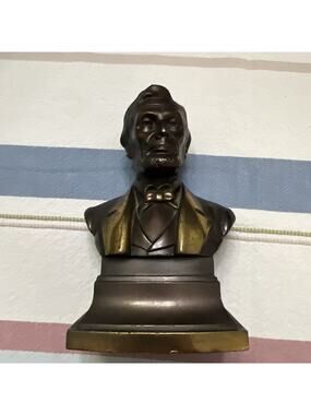 PRESIDENT ABRAHAM Lincoln Vtg METAL BRASS/BRONZE BUST FIGURINE PMC 51/2” Tall